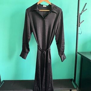 Beautiful Wilfred Classic Black Dress